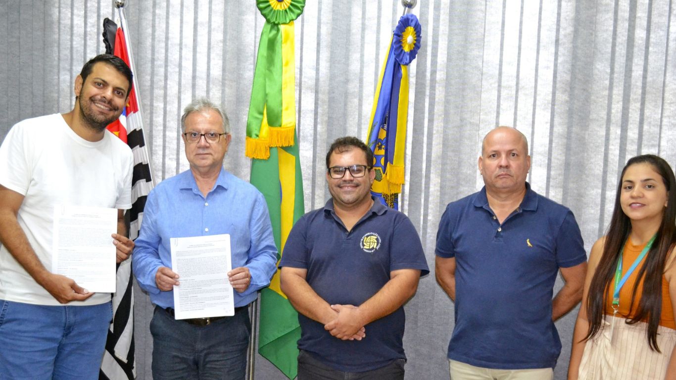 Prefeitura de Maracaí firma convênio com a Receita Federal para ampliar serviços à população