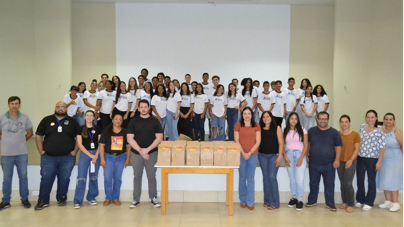 Secretaria de Promoção e Assistência Social de Maracaí promove informação como proteção aos adolescentes