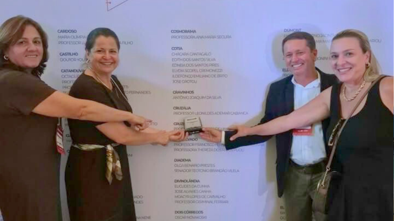Cruzália conquista prêmio estadual e se consolida como referência em alfabetização