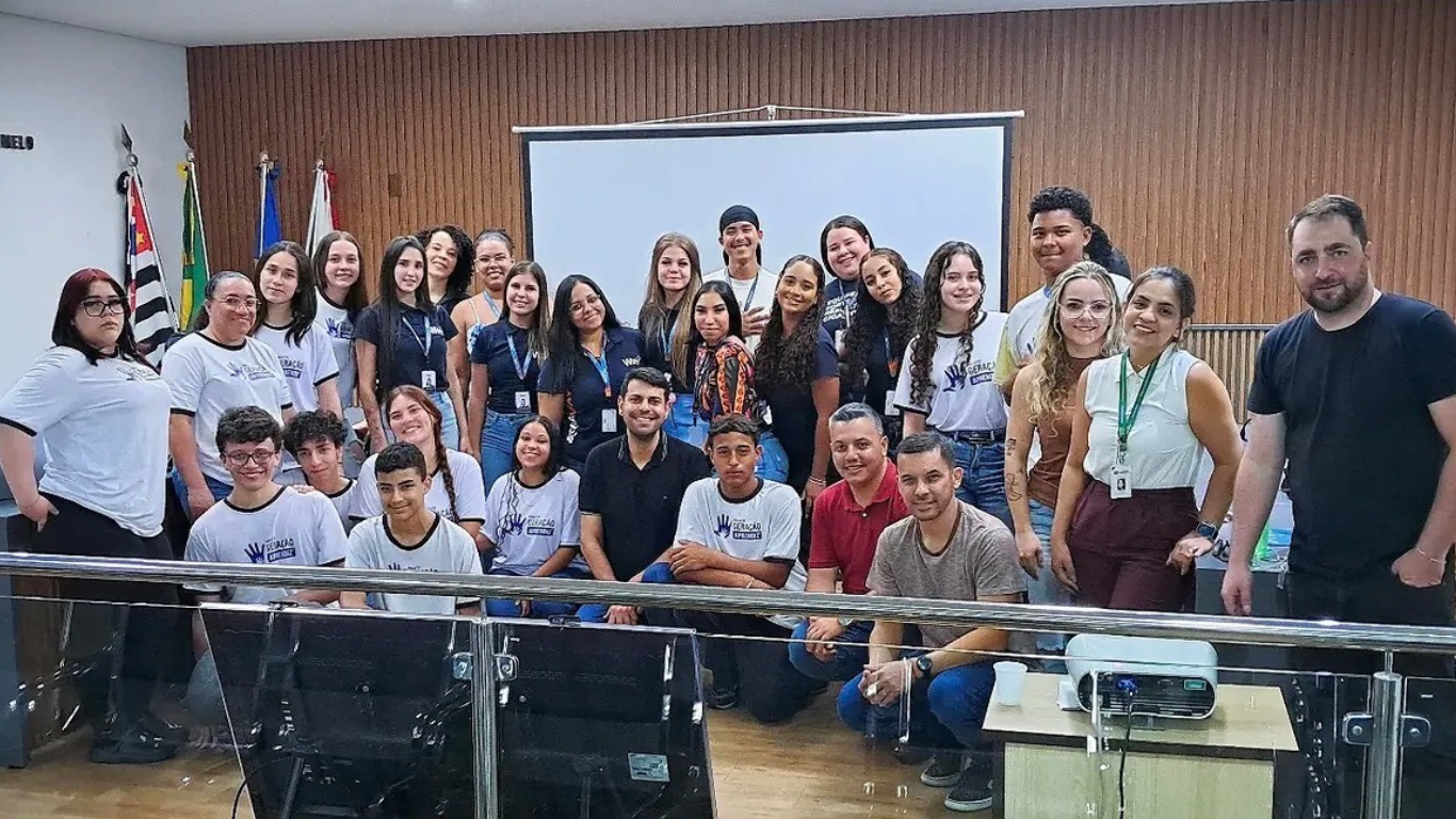 Acelera Maracaí promove capacitação sobre atendimento para profissionais e jovens do comércio