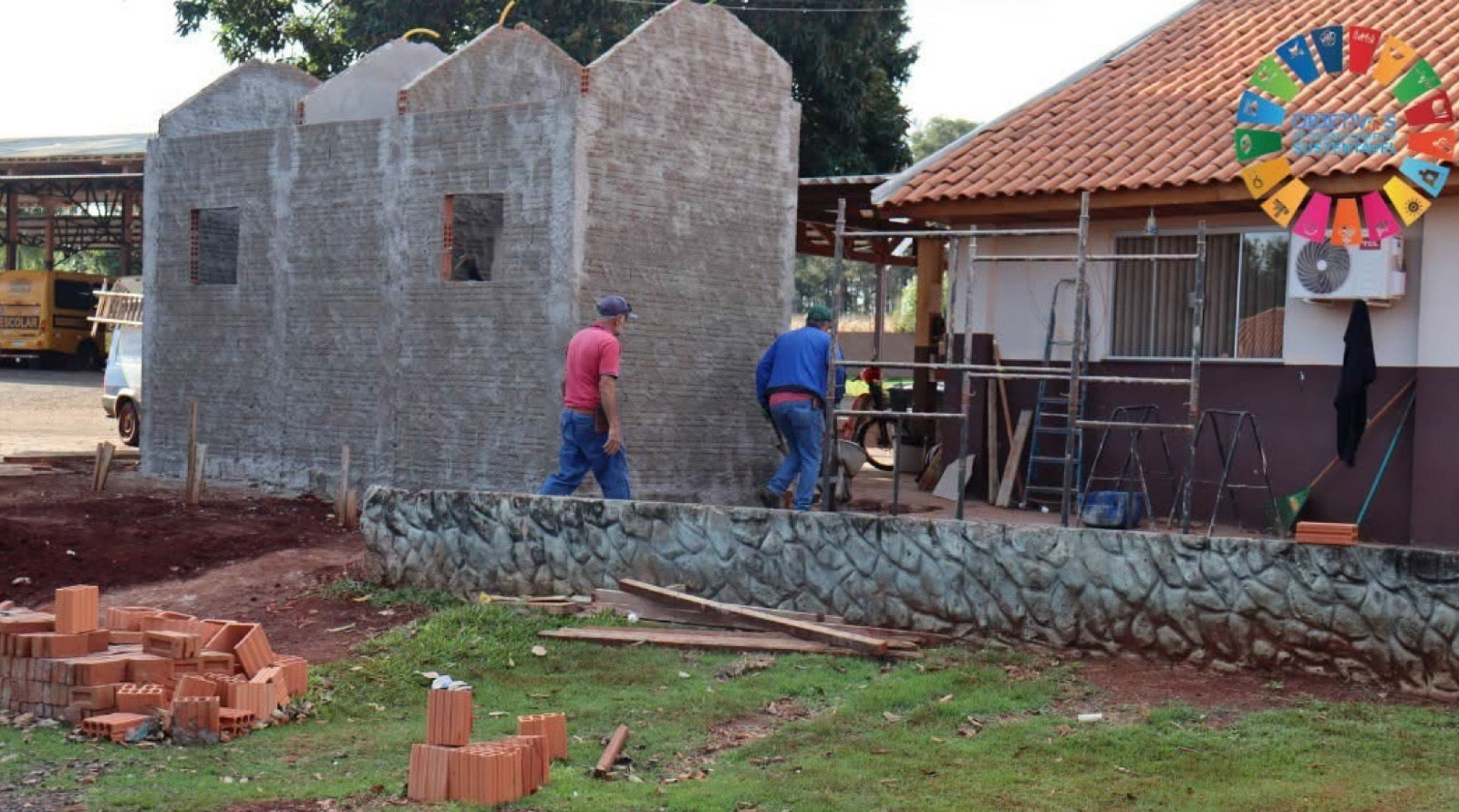 Prefeitura de Florínea constrói novo banheiro na Garagem Municipal para melhorar estrutura dos servidores